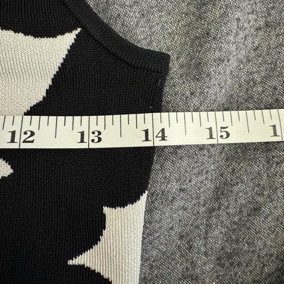 NWOT JCrew Sleeveless sweater-dress in floral jacquard - Picture 5 of 5